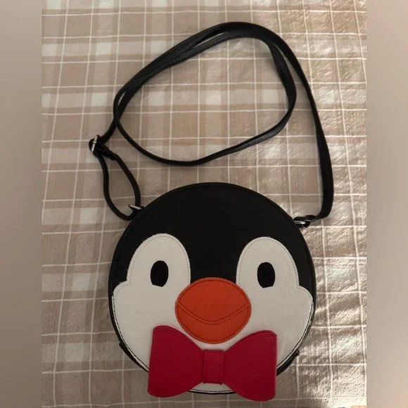 Disney Marry Poppins Penguin Purse - Picture 1 of 4
